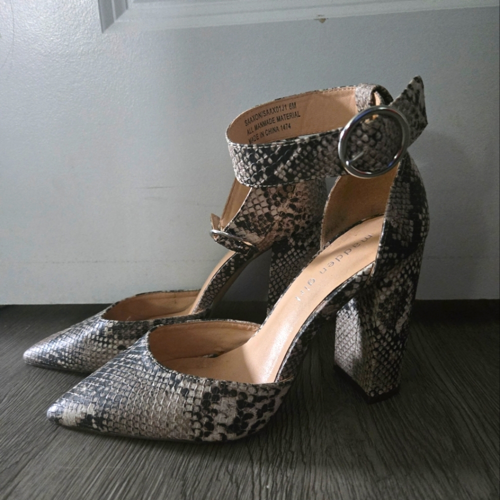 Madden Girl Snake Print Ankle strap block pointed heel Size 6